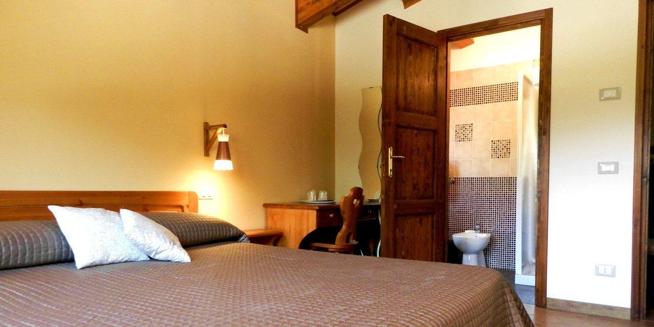 La Locanda Del Lago Lucciola Villalago Eksteriør bilde